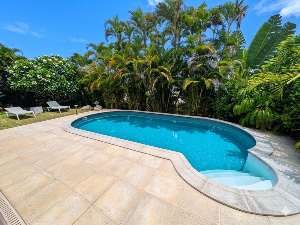 Villa familiale 172 m2 Piscine et Bungalow Petit-Bourg