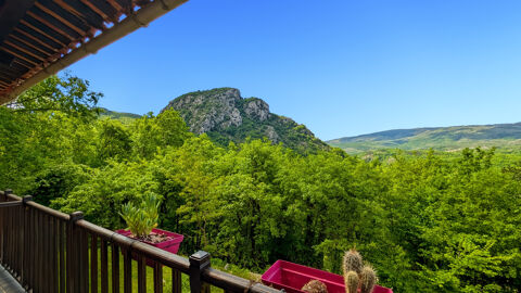   Propri�t� de charme de 130 m2 avec vue  panoramique Maison - 5 pi�ce(s) - 130 m�