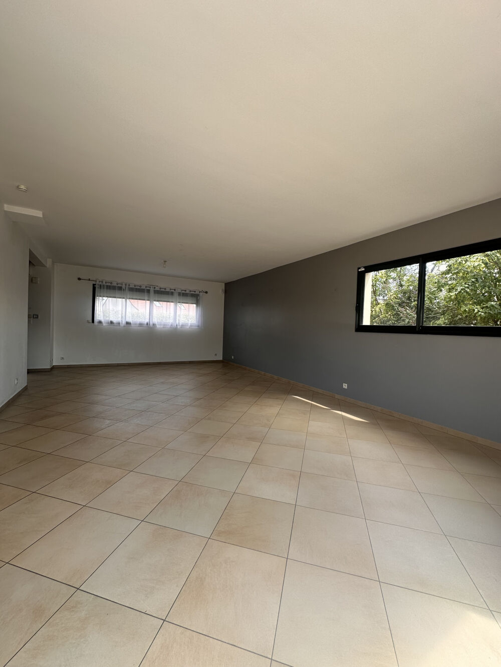 PAVILLON 6 pièces - 180 m2 - Jardin - Terrasse - Double garage
