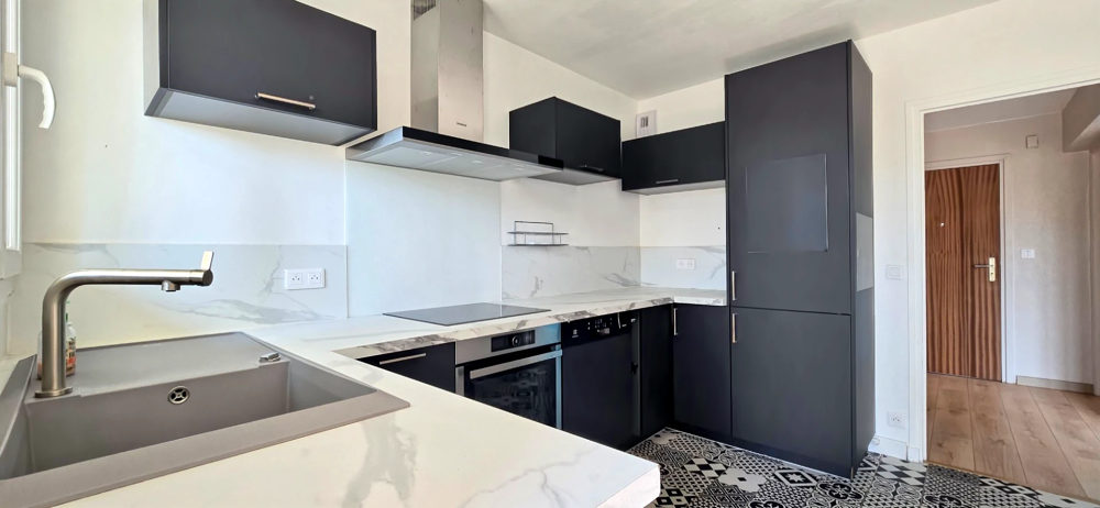Vente Appartement GUILHERAND-GRANGES   Appartement 5 pièces avec balcon, garage et cave Guilherand granges