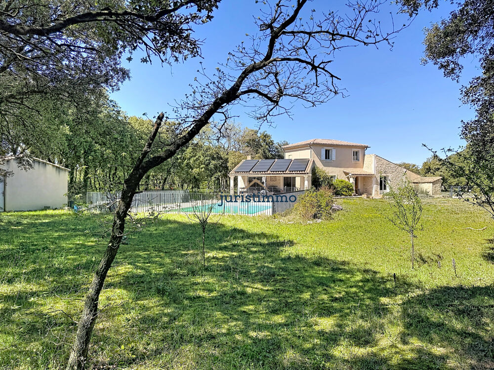 Belle villa avec piscine et studio dans environnement naturel préservé
