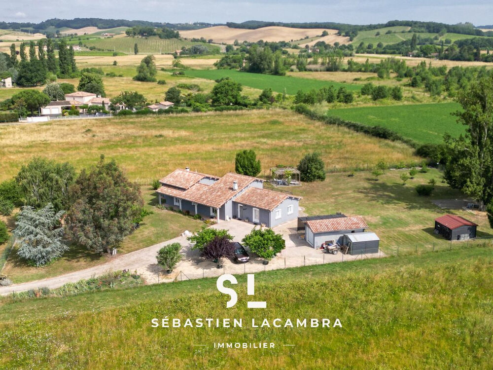 Vente Maison Maison familiale de plain-pied   7 pièces   169 m2   Terrain de 3 876 m2   Gaillac   Volumes et tranquillité Gaillac