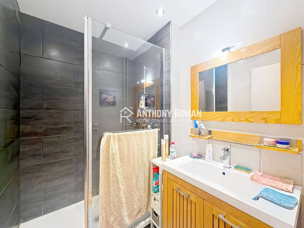 Vente Appartement Appartement - 3 Pièces - 77m2 + Parking Lambersart