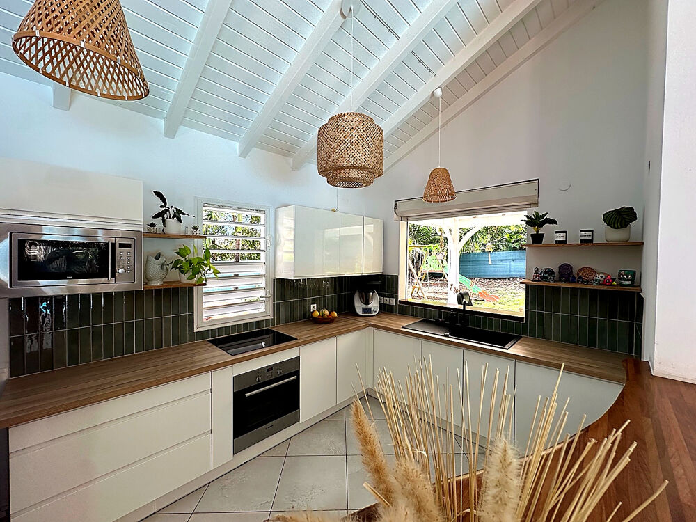 Vente Maison SOUS COMPROMIS DE VENTE - Exclusivité ZEOPIE Immobilier : Villa meublée 3 chambres de 125m2 environ sur un ter St francois