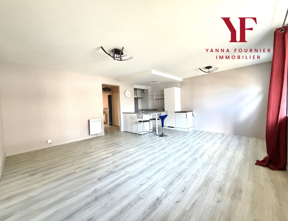 Vente Appartement HYPER CENTRE VILLE BREST, T3, 2 CHAMBRES, ASCENSEUR IMMEUBLE PMR , 1996 Brest