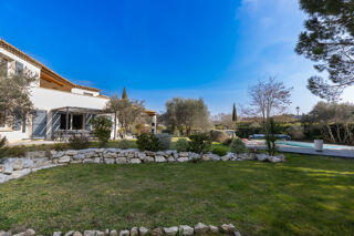  Maison à vendre 10 pièces 282 m²