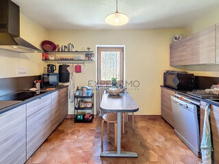  Propriété/château à vendre 8 pièces 145 m²