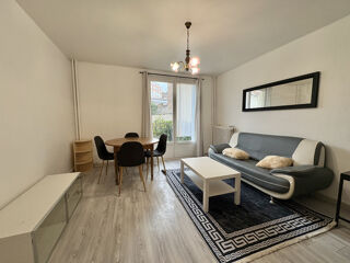  Appartement à louer 3 pièces 44 m²