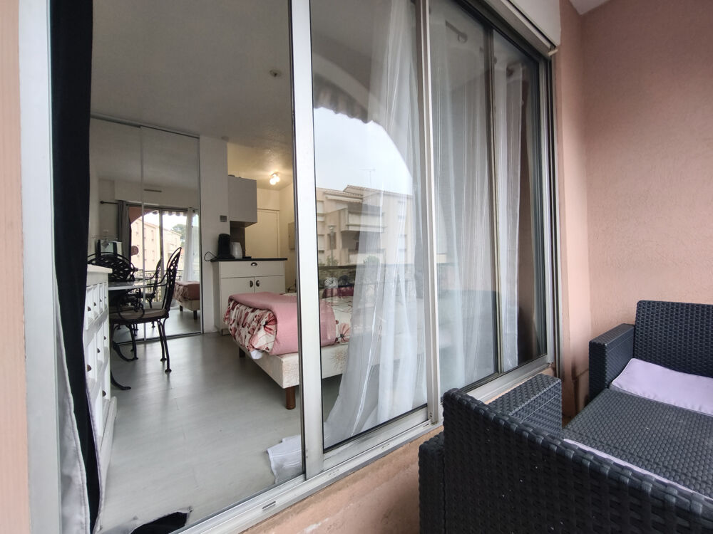 Vente Appartement Studio refait a neuf avec terrasse Balaruc les bains