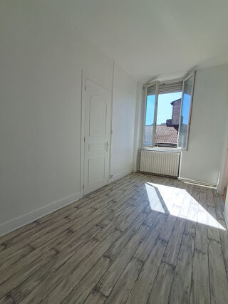  Appartement � louer 4 pi�ces 67 m�