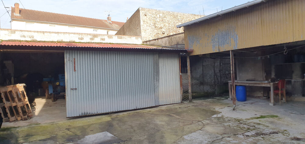 Vente Maison GRANDE MAISON AVEC DEPENDANCES ET COUR Verneuil