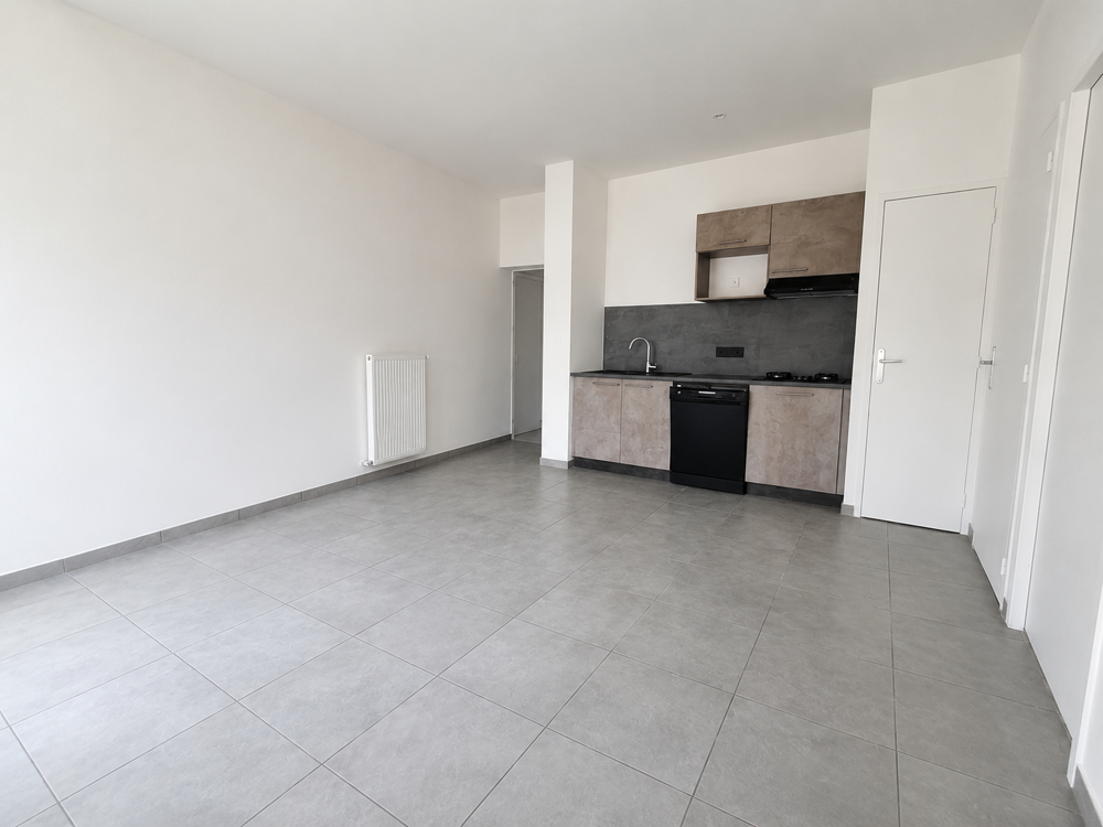 Appartement T2 entièrement rénové avec cour