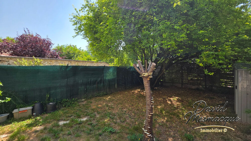 Vente Appartement T2 de 37 m2 en rez-de-jardin - cour boisée, terrasse et cave à Meulan centre Meulan en yvelines