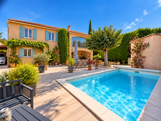 Vente Maison LES BEUGONS VILLA FAMILIALE AVEC PISCINE ET DEPENDANCE Marignane