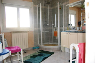  Maison � vendre 10 pi�ces 240 m�