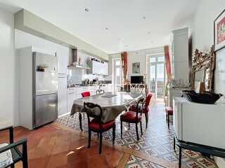  Immeuble � vendre 12 pi�ces 480 m�