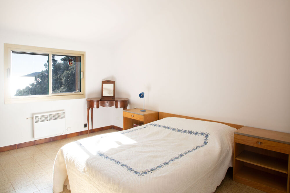 � vendre  Propri�t�/ch�teau Sari-Solenzara (20145)