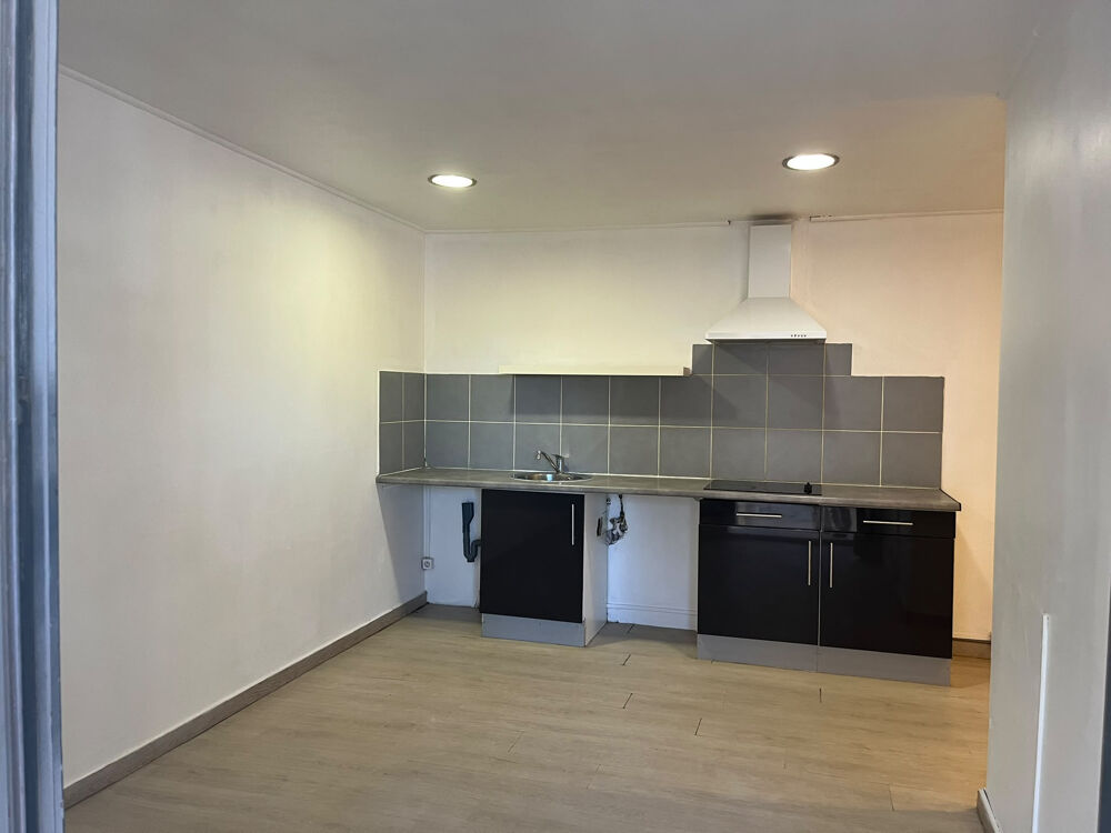 Location Appartement 13720 LA BOUILLADISSE À LOUER   Charmant T2 en maison de village   Environ 37 m2 La bouilladisse