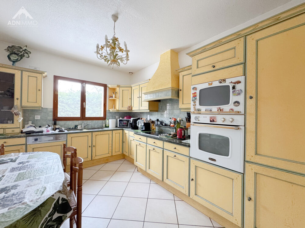 � vendre  Maison Saint-Jean-de-Gonville (01630)