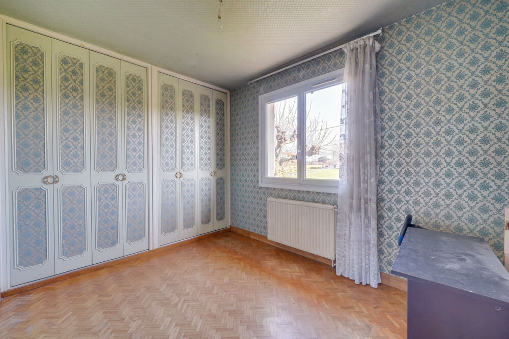 Vente Maison Maison 5 pièces de 125m2 sur parcelle de 1248m2 Cubnezais