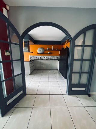  Maison  vendre 7 pices 343 m