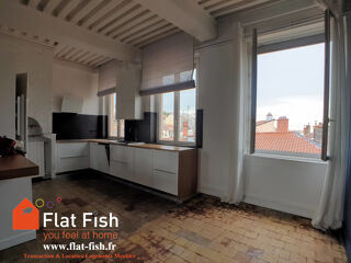  Appartement à louer 3 pièces 117 m²