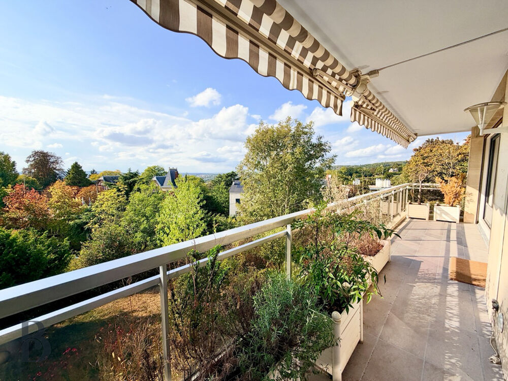 Vente Appartement Très bel appartement rénové, au cœur de Montmorency - Balcon, parking et cave Montmorency
