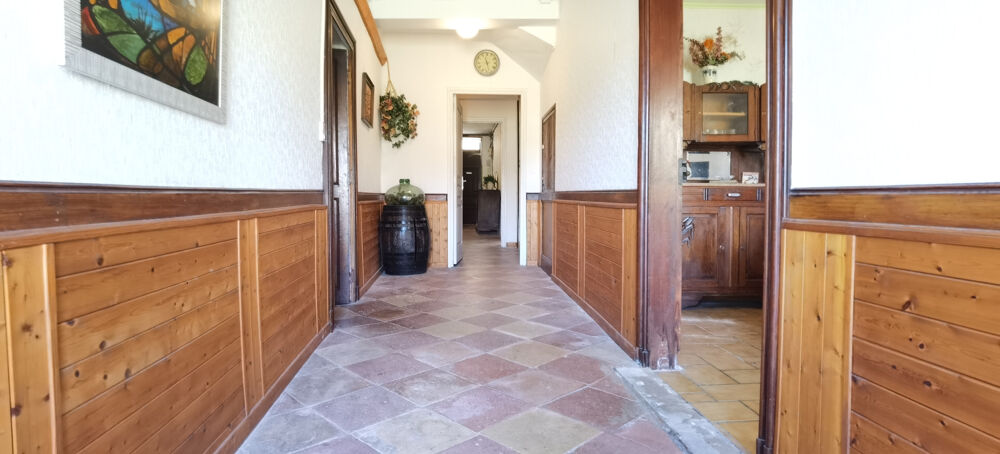 MAISON DE VILLAGE T7 de 230m2, GONDRIN - AVEC POSSIBILITE DE CREER UN APPARTEMENT INDEPENDANT 55m2