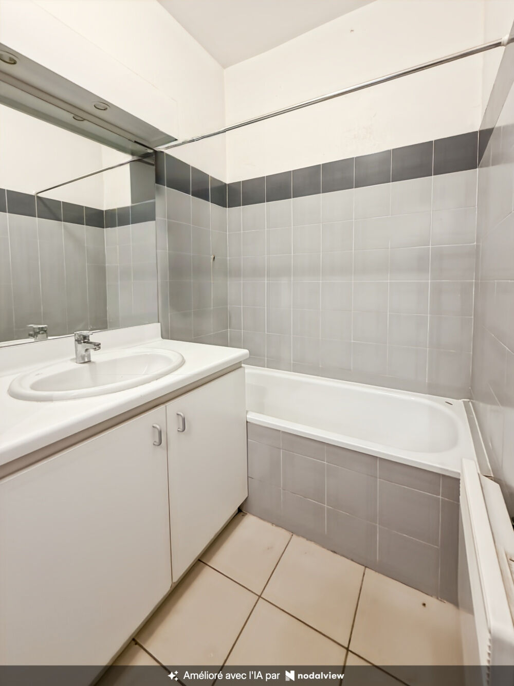 Vente Appartement T2 lumineux place du 4 septembre - 2ème étage Marseille 7