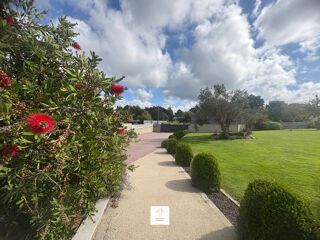  Propri�t�/ch�teau � vendre 9 pi�ces 316 m�