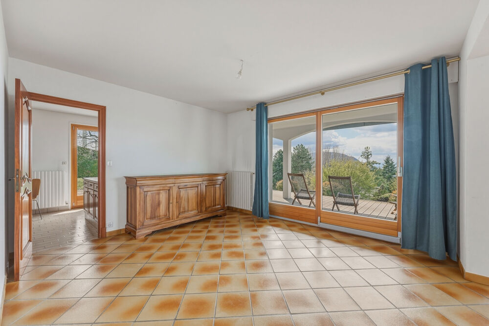 à vendre  Maison Cranves-Sales (74380)