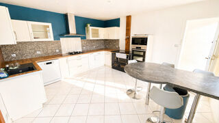  Propriété/château à vendre 6 pièces 160 m²