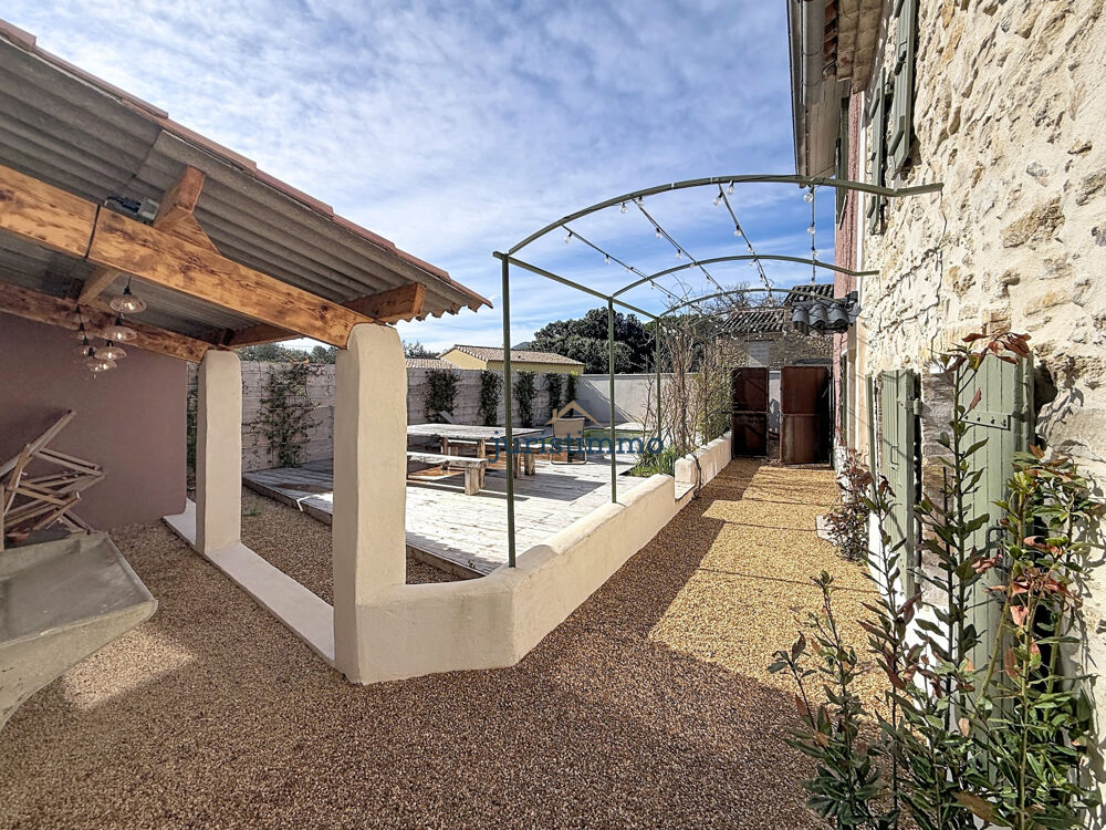 Mazet en pierre rénové avec piscine charme et rénovation contemporaine
