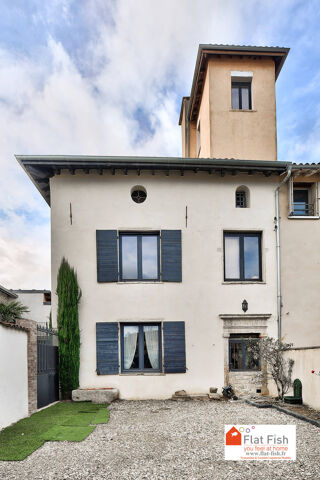  Maison � vendre 8 pi�ces 322 m�