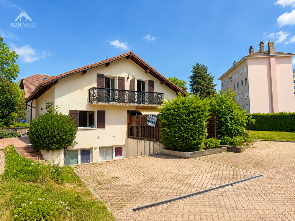 Vente Maison Maison. 7 Pièces 287 m2 St genis pouilly