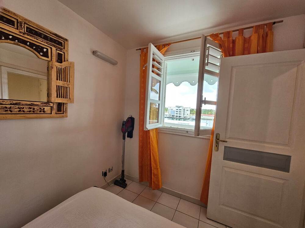 Appartement T2 à vendre à Saint-François (97118) 45 m2 avec vue mer et accès direct à la plage