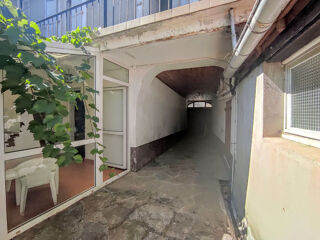  Maison  vendre 8 pices 270 m