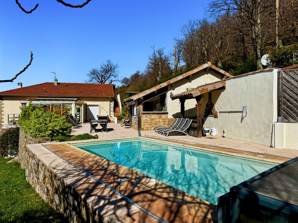 � vendre  Propri�t�/ch�teau Genestelle (07530)