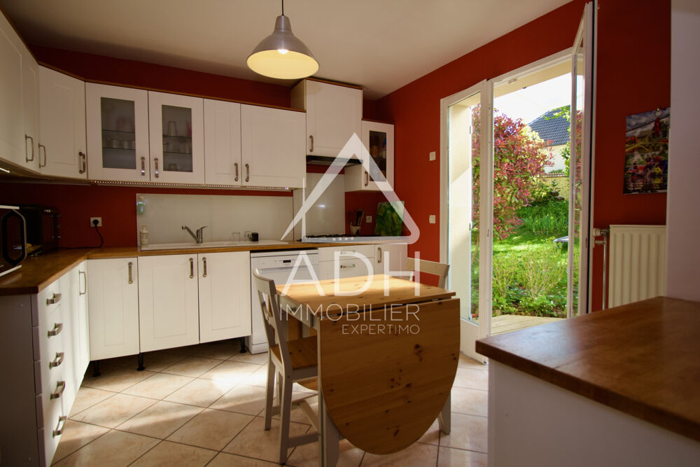 A VENDRE A LA QUEUE LEZ YVELINES Maison 6 pièces - 4 chambres / 135m2