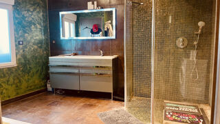  Maison � vendre 6 pi�ces 201 m�