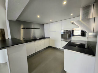  Immeuble � vendre 196 m�