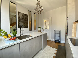  Appartement � vendre 8 pi�ces 296 m�