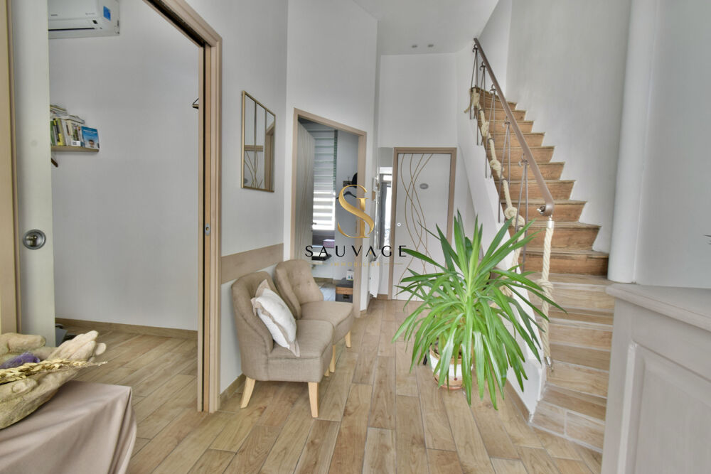 Immeuble de rapport en plein coeur de Fréjus Local commercial et appartement entièrement rénovés