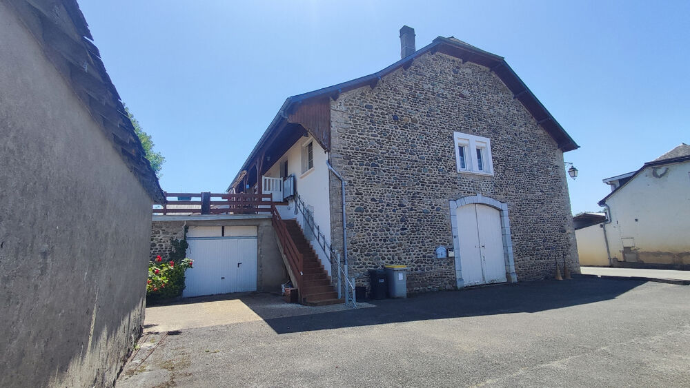 Bâtisse en pierre avec grange de plus de 260m2 -Fort potentiel aux portes d'Oloron