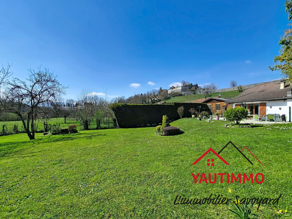Maison atypique 100 m2 avec terrain 1 800 m2 Bonne Proche Genève
