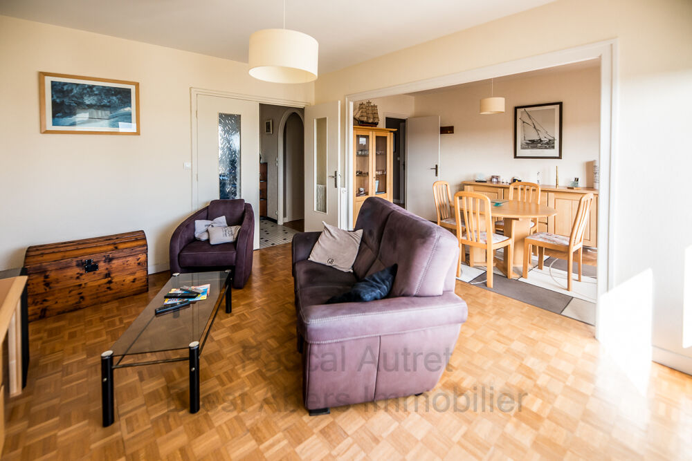 Vente Appartement Pascal Autret BREST ABERS IMMOBILIER vous présente cet appartement de 81m2 avec garage situé à Kerbonne Brest Brest