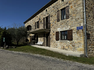  Maison  vendre 10 pices 240 m