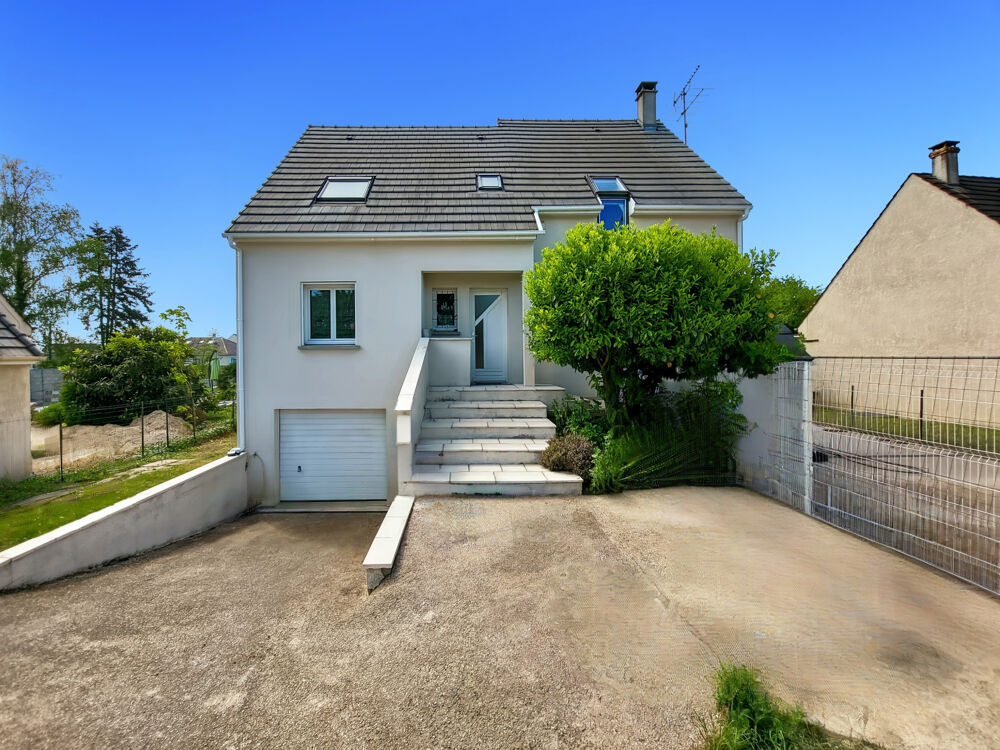 Vente Maison Maison individuelle de 261 m2 utiles environ / sous-sol total / 5 chambres dont 1 au RDC Ollainville