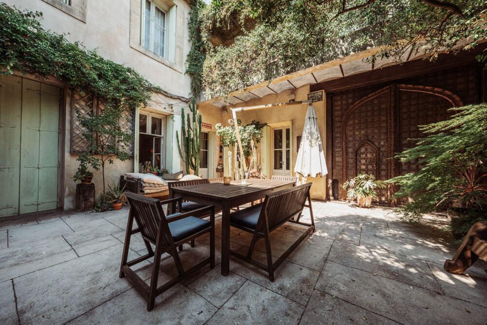 Vente Maison Maison 10 pièces de 350m2 avec patio Lansargues