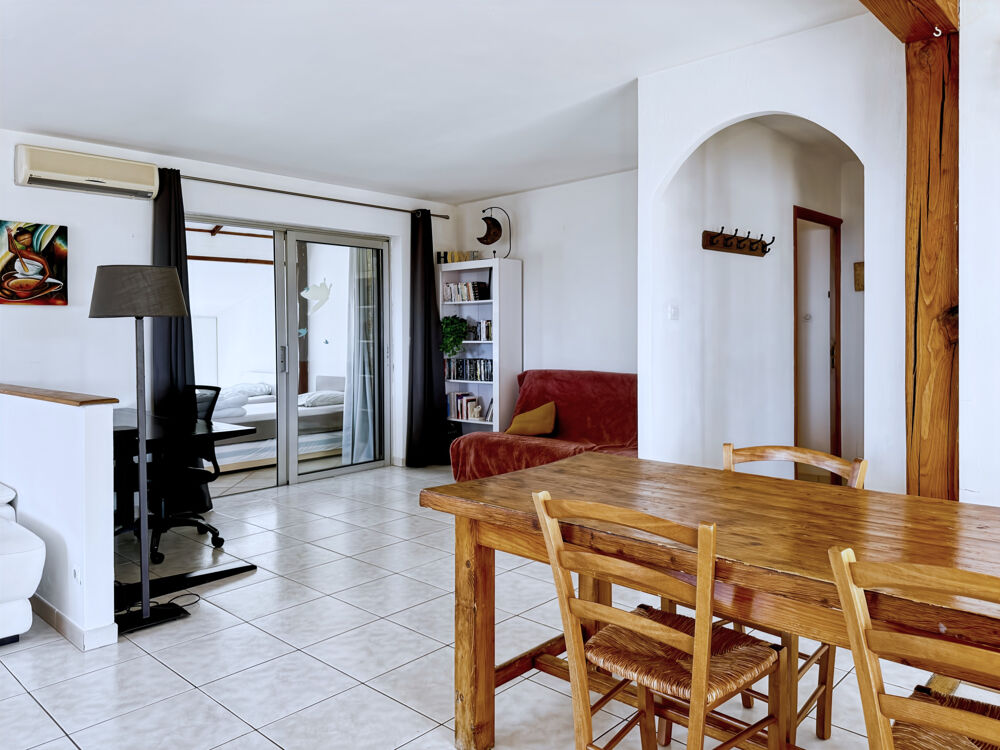 � vendre  Propri�t�/ch�teau Genestelle (07530)